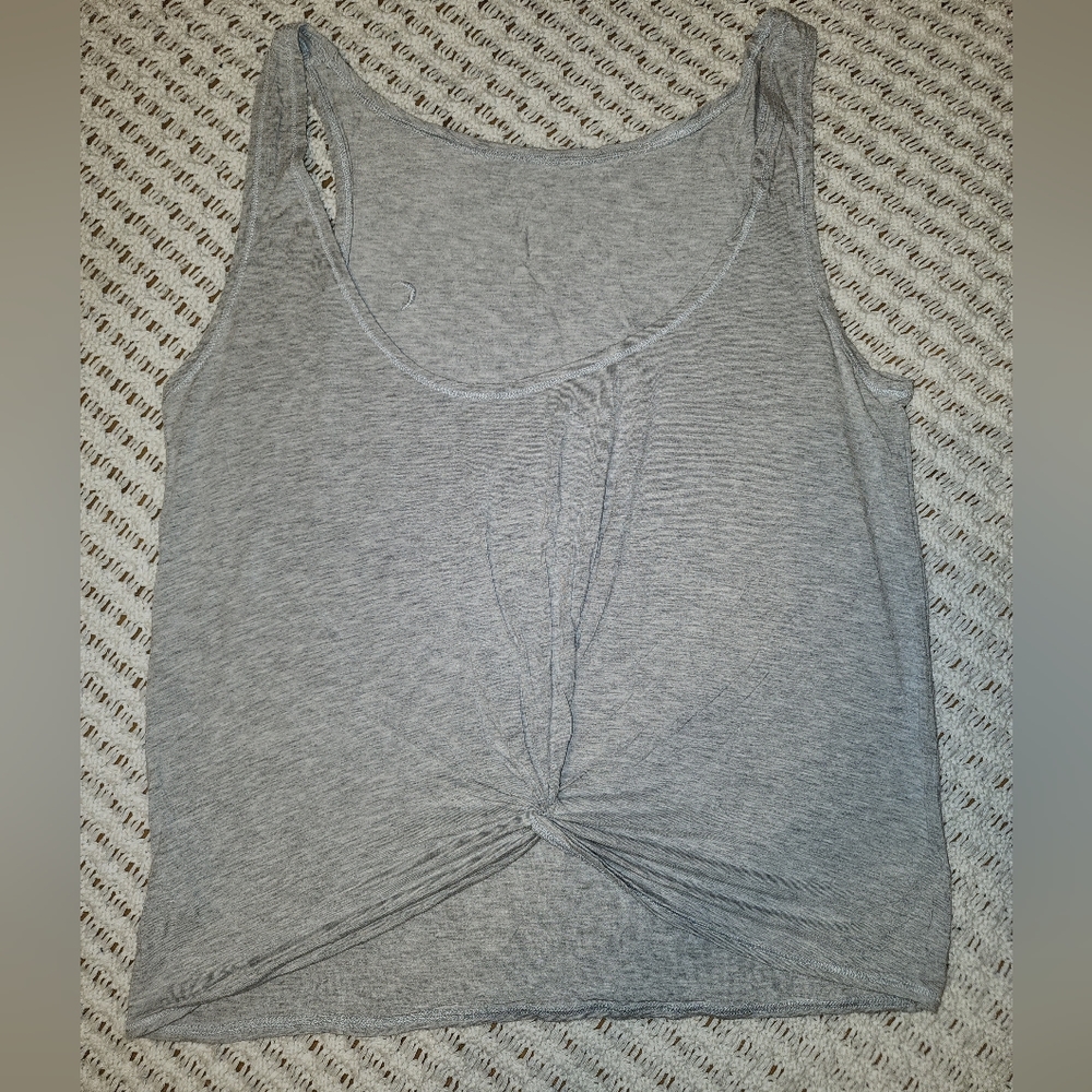 Zyia swirl tank
